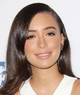 Christian Serratos Height, Weight, Body Measurements, Bra。